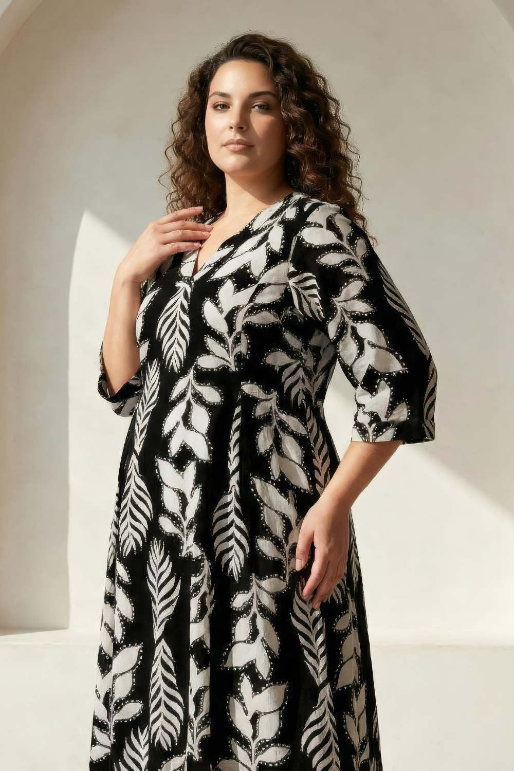 Plus Size Black & White Leaf Print Rayon Midi Dress