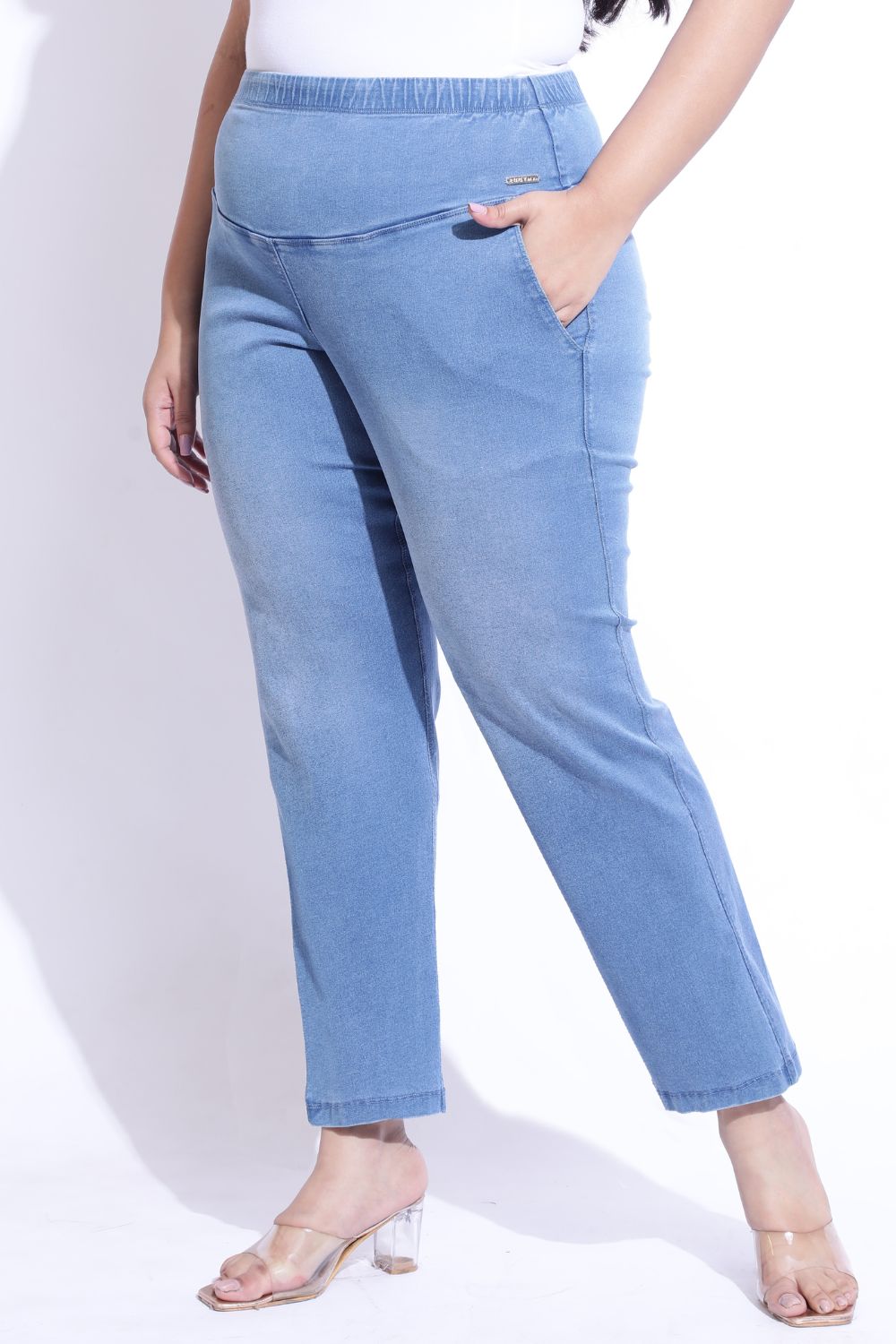 Blue Light Fade Straight Fit Jeans for Women