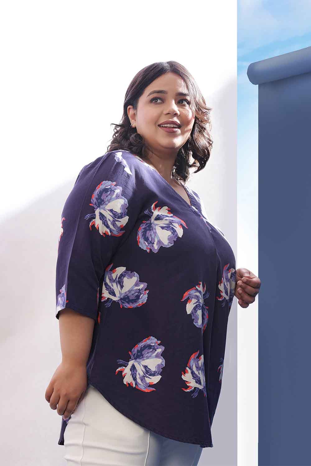 Plus Size Dark Blue Floral Print V Neck Top for Women