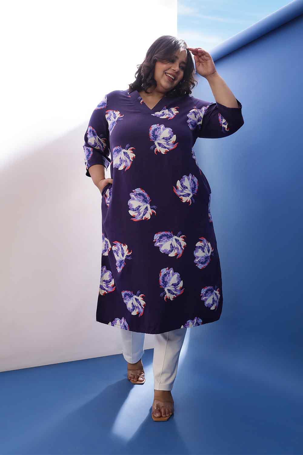 Plus Size Dark Blue Floral Print V Neck Kurta