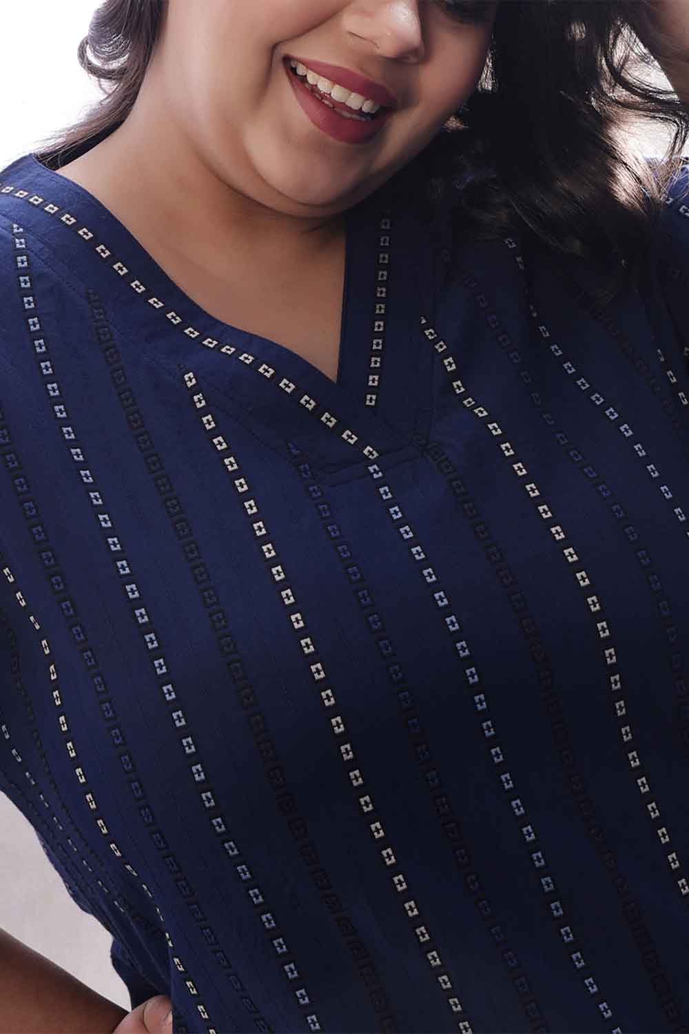 Plus Size Plus Size Blue Weave Work V Neck Cotton Kurta