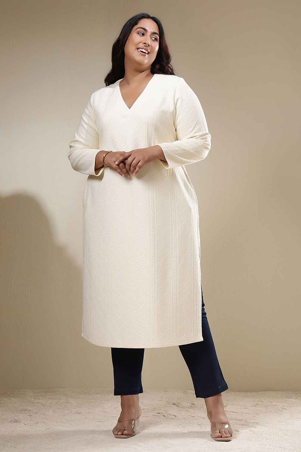 Plus Size Plus Size Ivory Chunky Knit V Neck Kurta