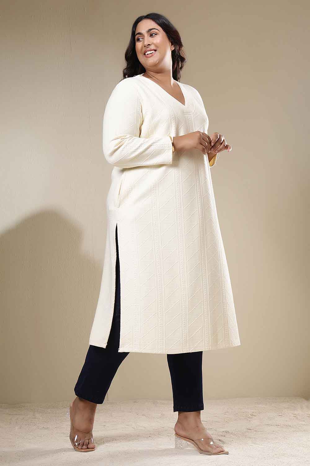 Comfortable Plus Size Ivory Chunky Knit V Neck Kurta