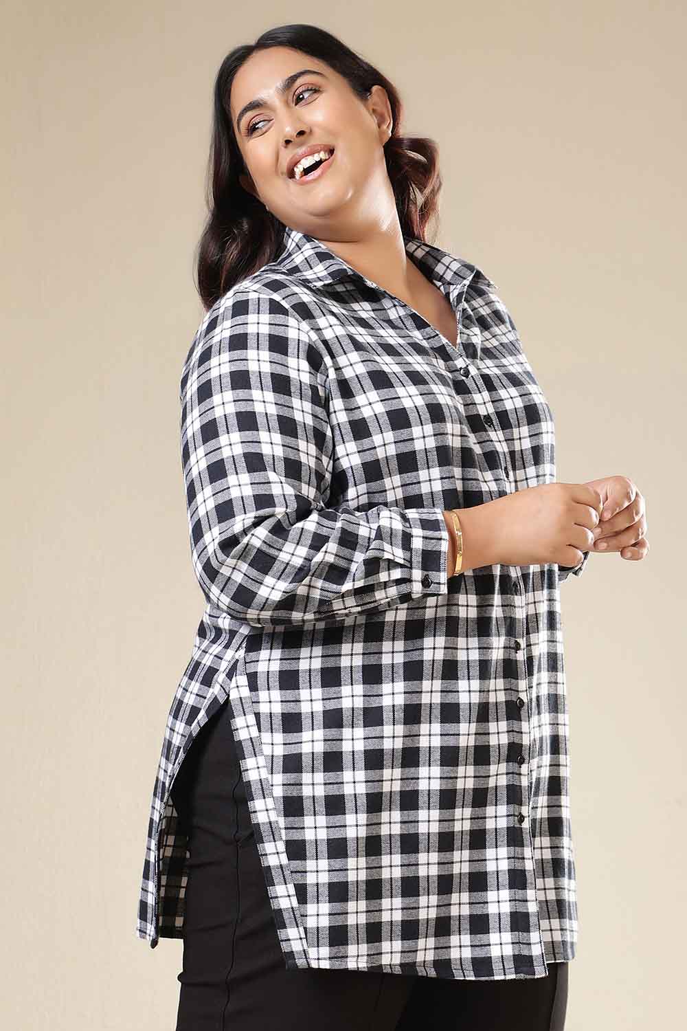 Comfortable Plus Size Black & White Check Cotton Flannel Longline Shirt