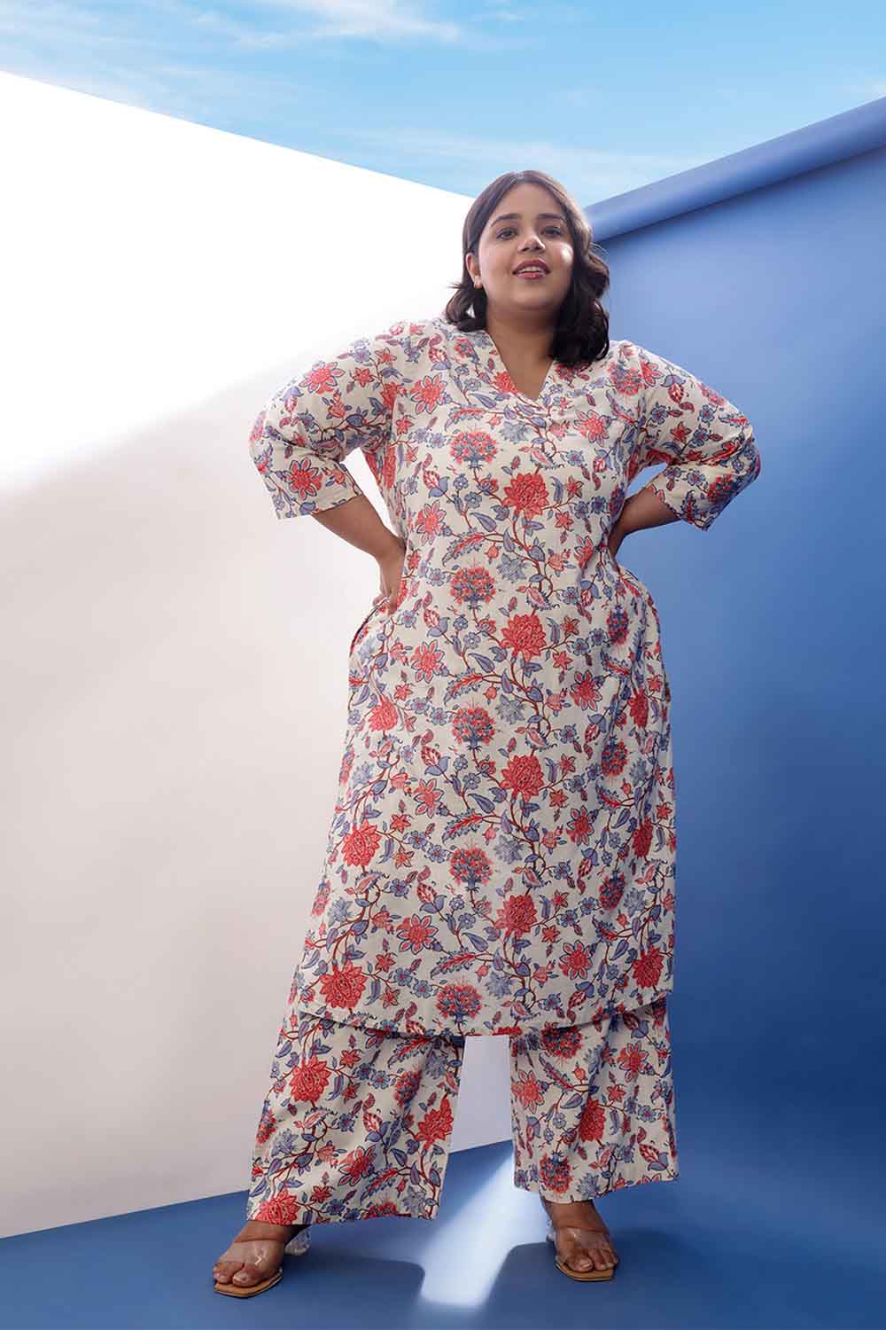 Plus Size Floral Printed V Neck Cotton Linen Kurta Coord Set