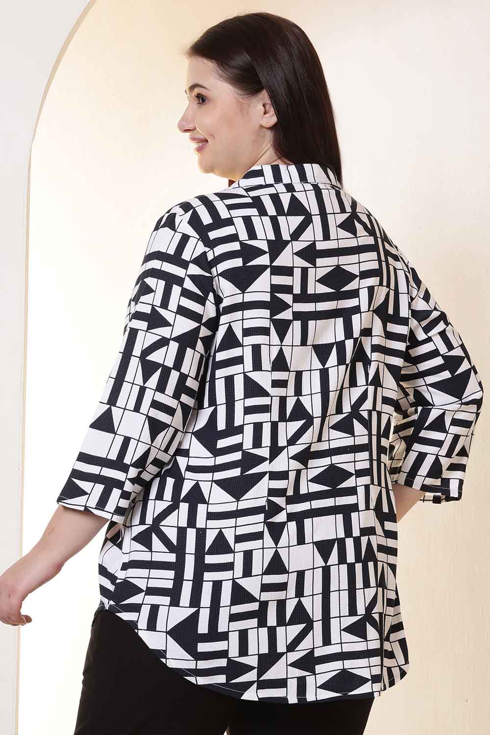 Plus Size Black & White Geometric Print Cuban Collar Shirt