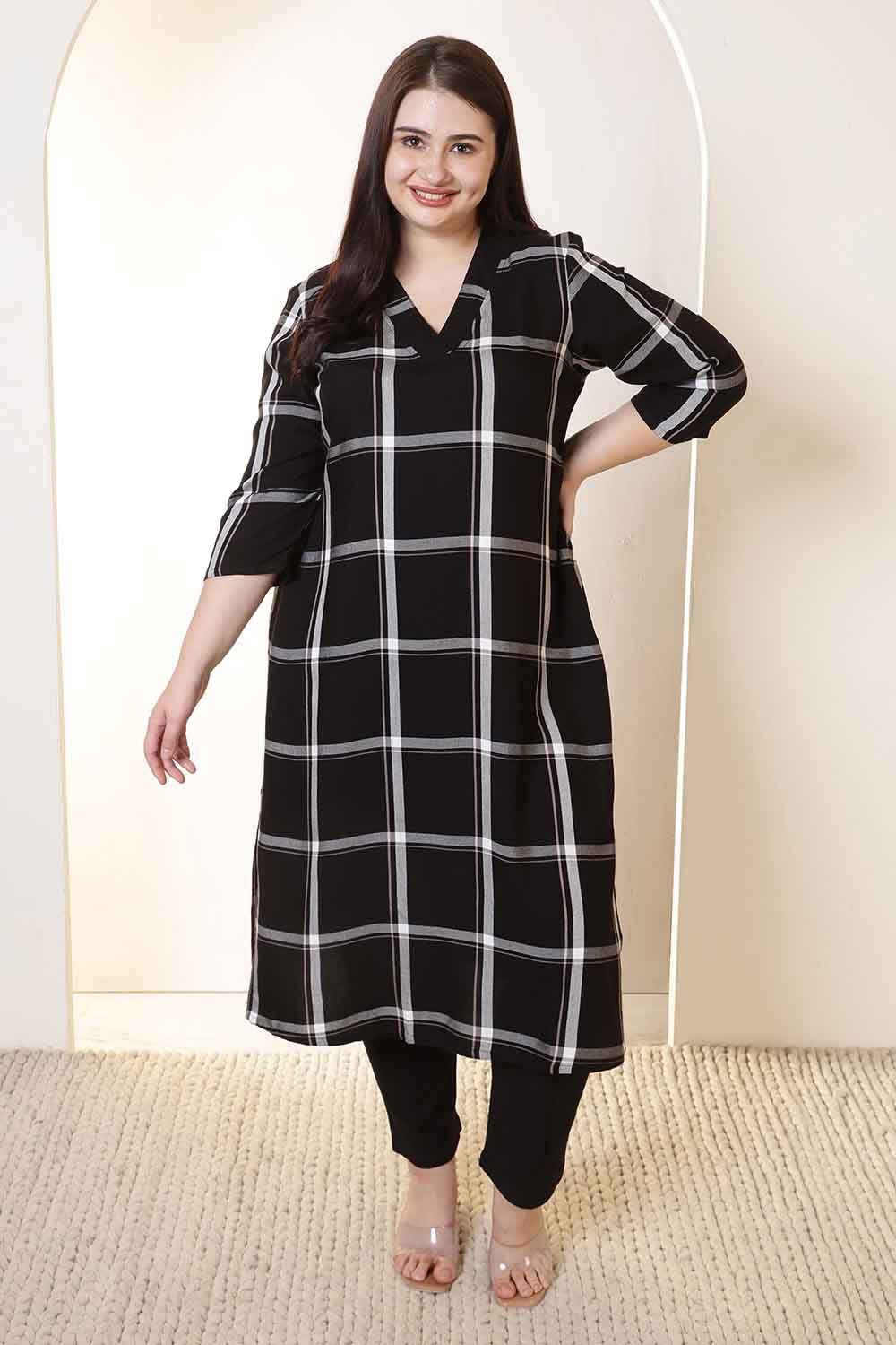 Comfortable Plus Size Black & White Checkered V-Neck Rayon Twill Kurta