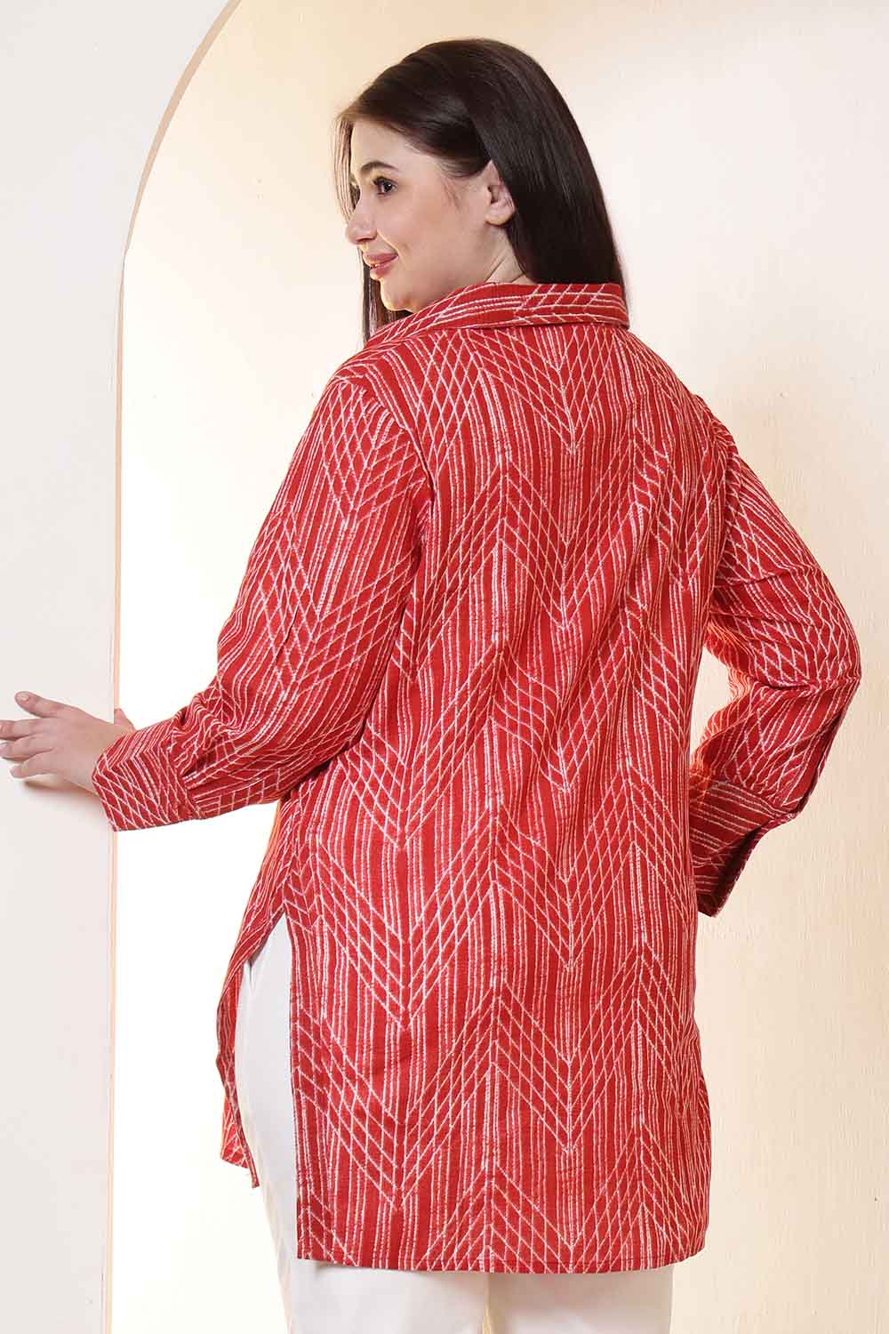 Plus Size Bold Red & White Print High Slit Styled Cuff Cotton Shirt