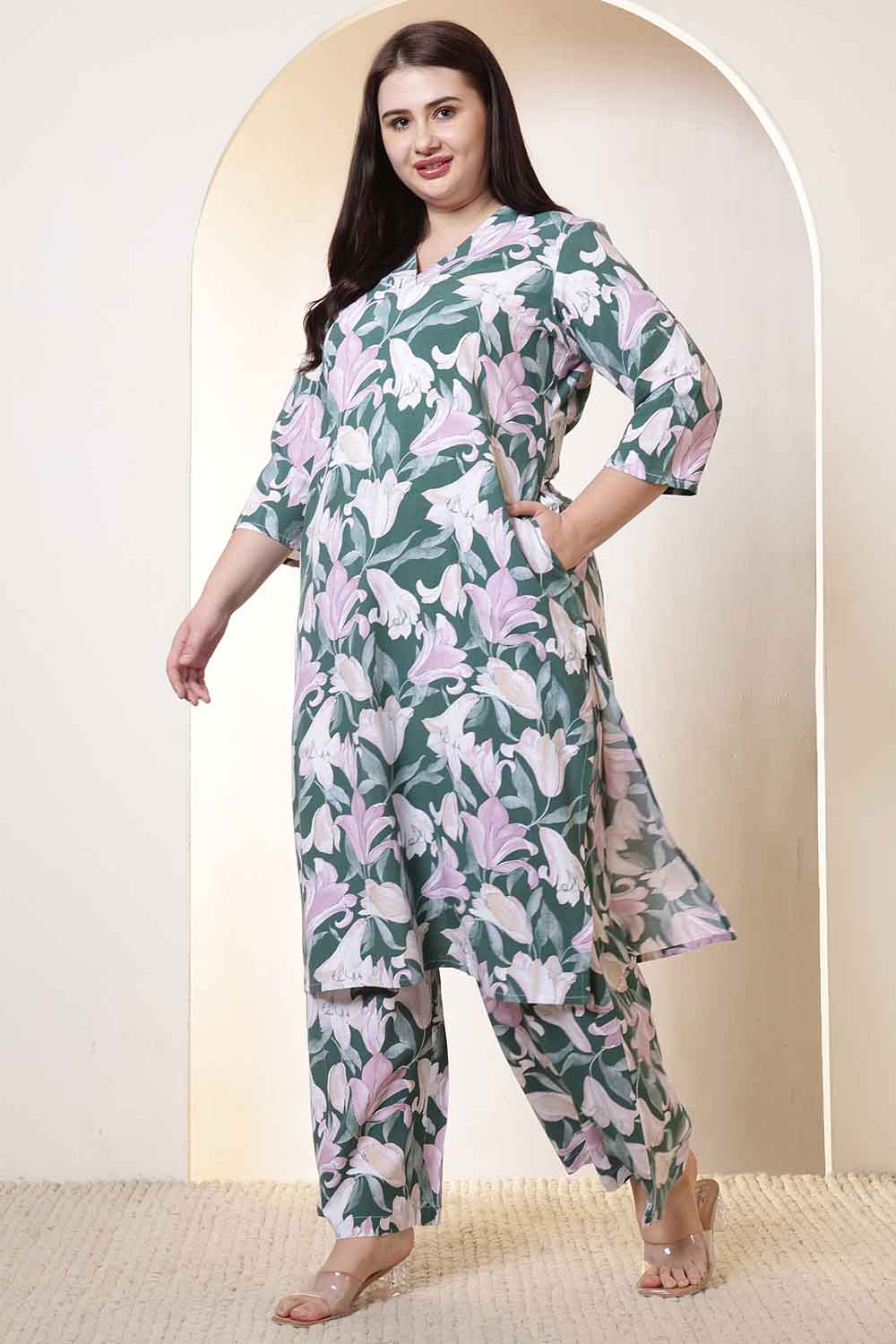 Plus Size Plus Size Green & Pink Flower Print Rayon Kura Coord Set