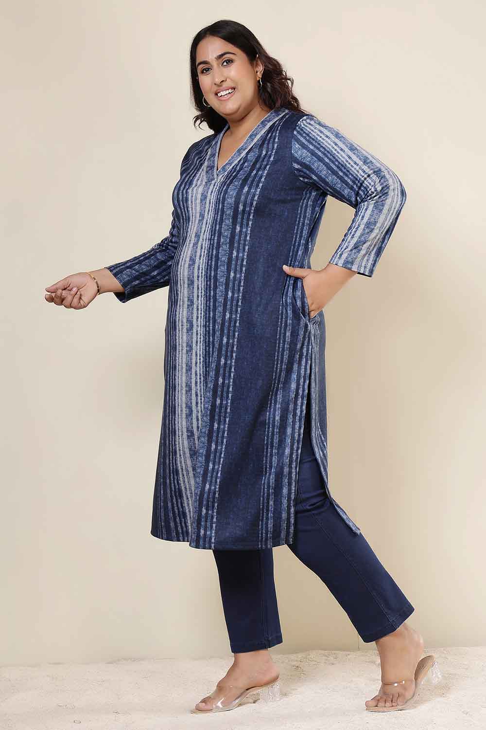 Plus Size Blue Vertical Stripe V Neck SnugWeave™ Winter Kurta