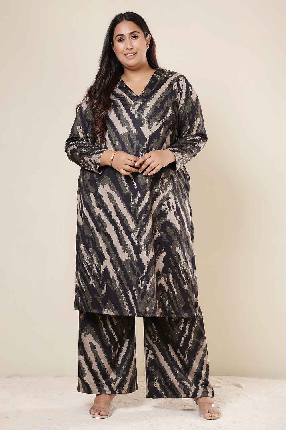 Plus Size Black & Beige Abstract Kurta SnugWeave™ Winter Coord Set