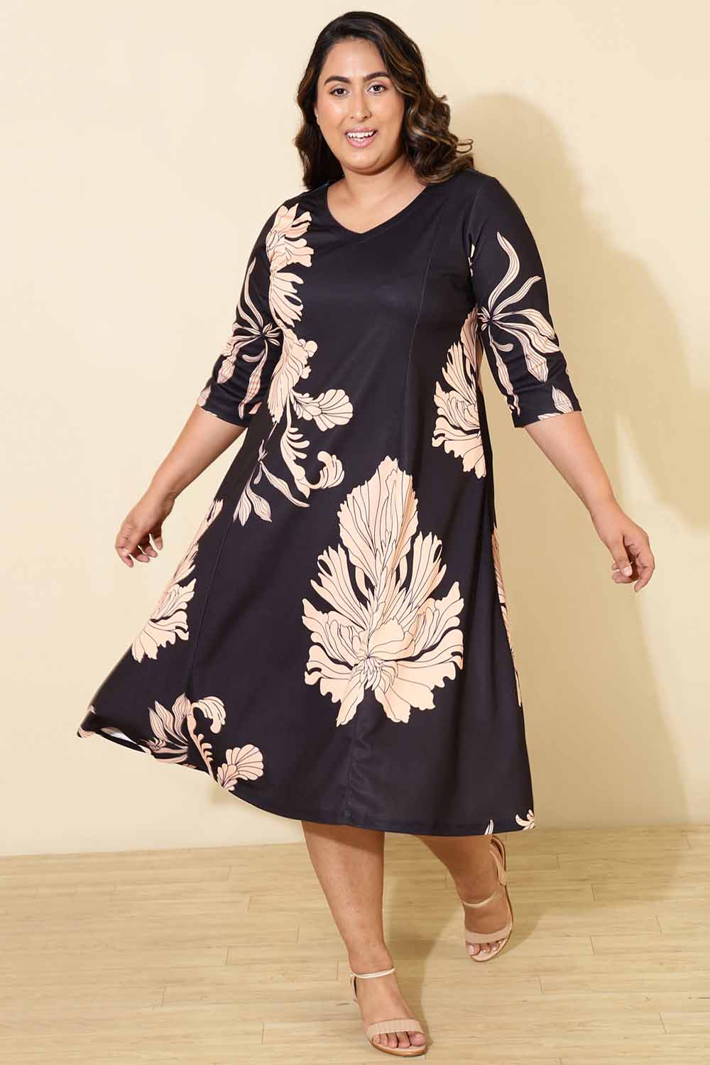 Plus Size Black Tropical Print A line Dress