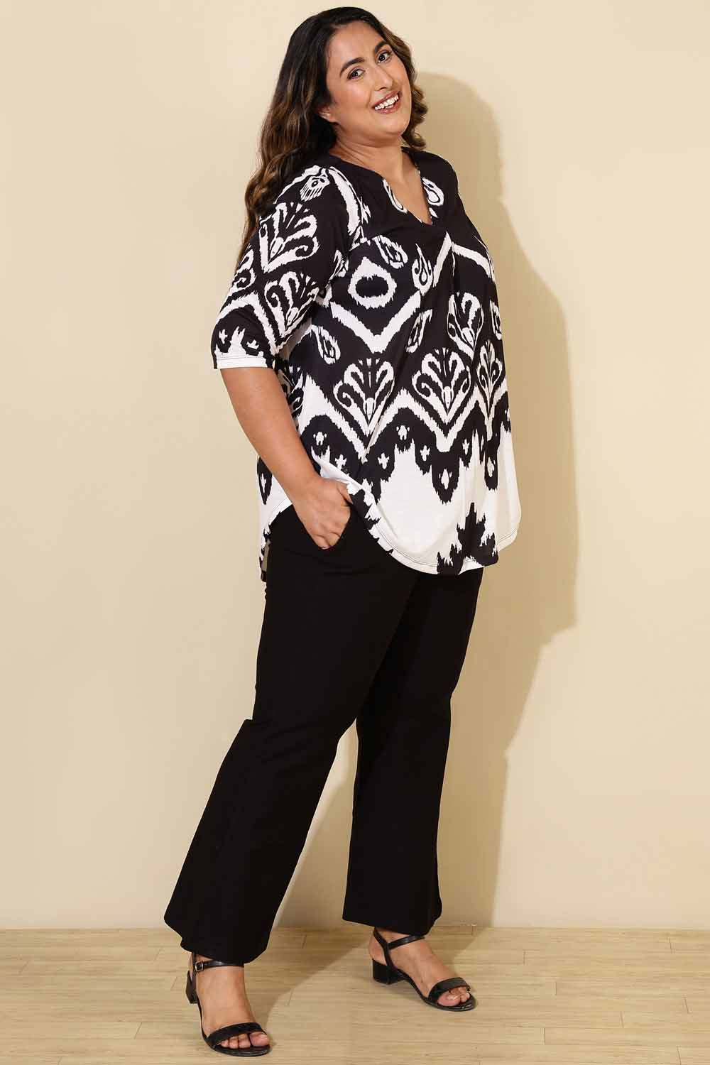 Buy Plus Size Black White Print Centre Pleat Top
