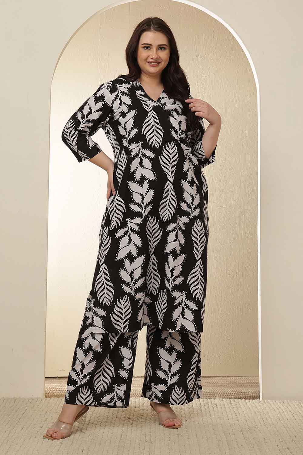 Plus Size White Black Leaf Print Rayon Kurta Coord Set