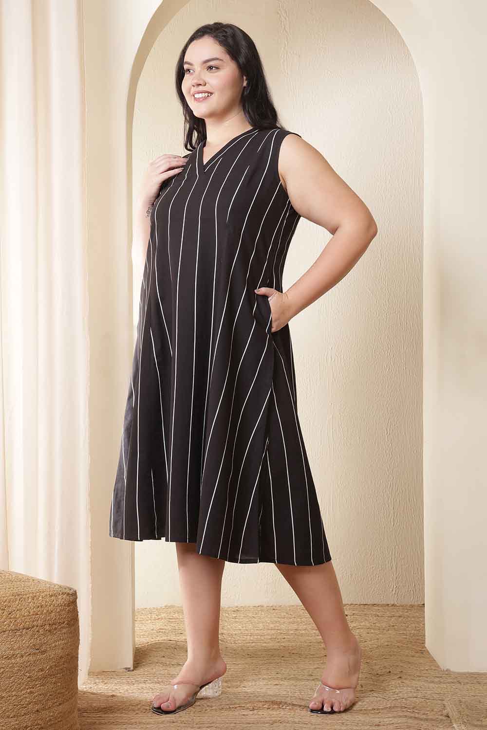 Plus Size Plus Size Vertical Stripes Sleeveless Cotton Midi Dress