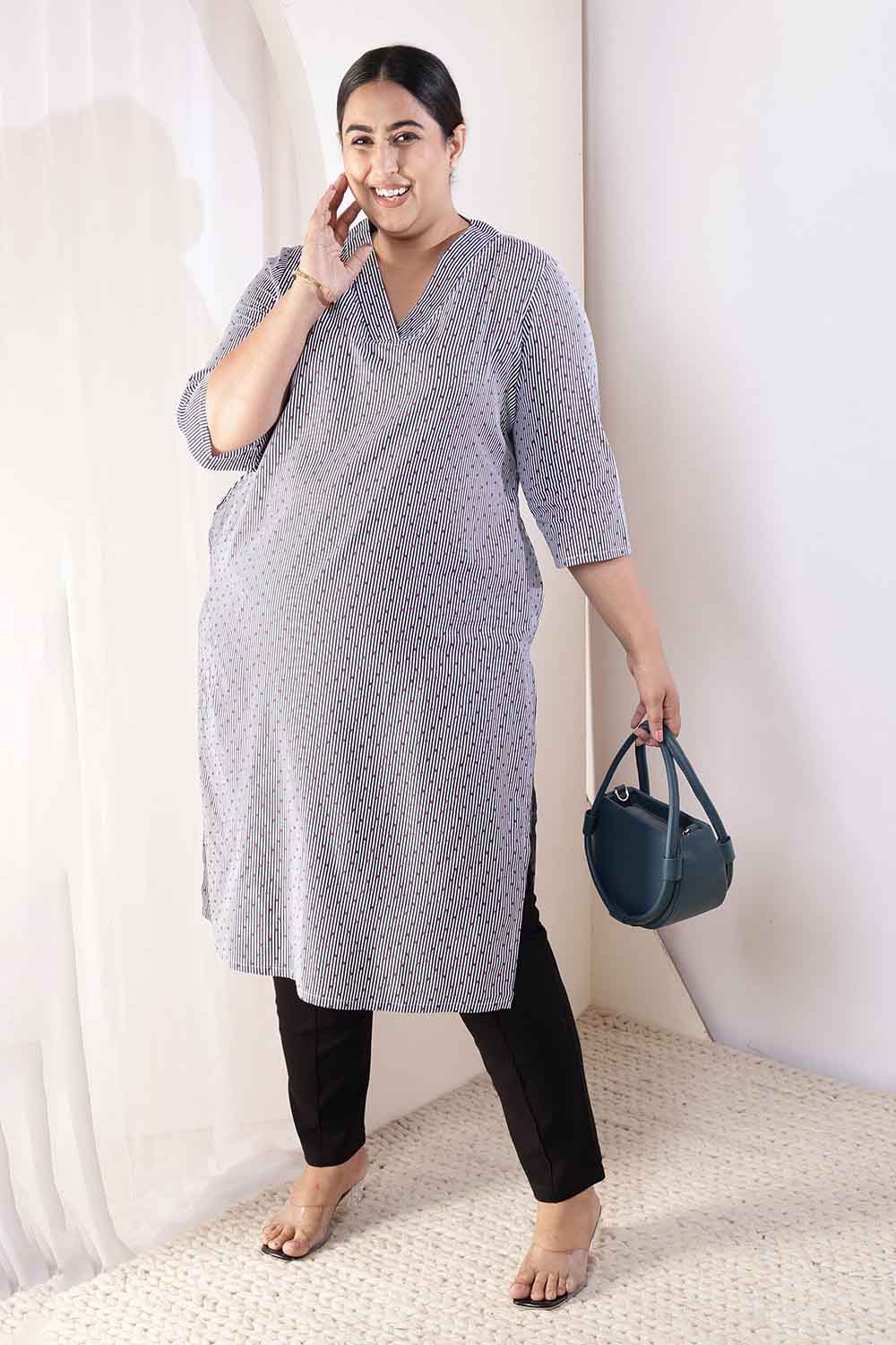 Plus Size Little Beatle Striped V Neck Cotton Kurta