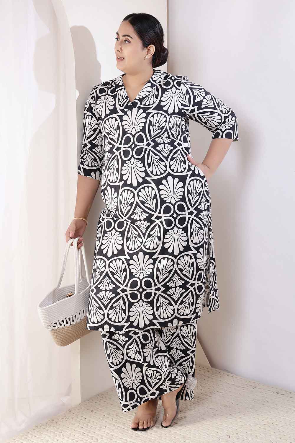 Plus Size Black & White Floral Print Cotton Kurta Coord Set