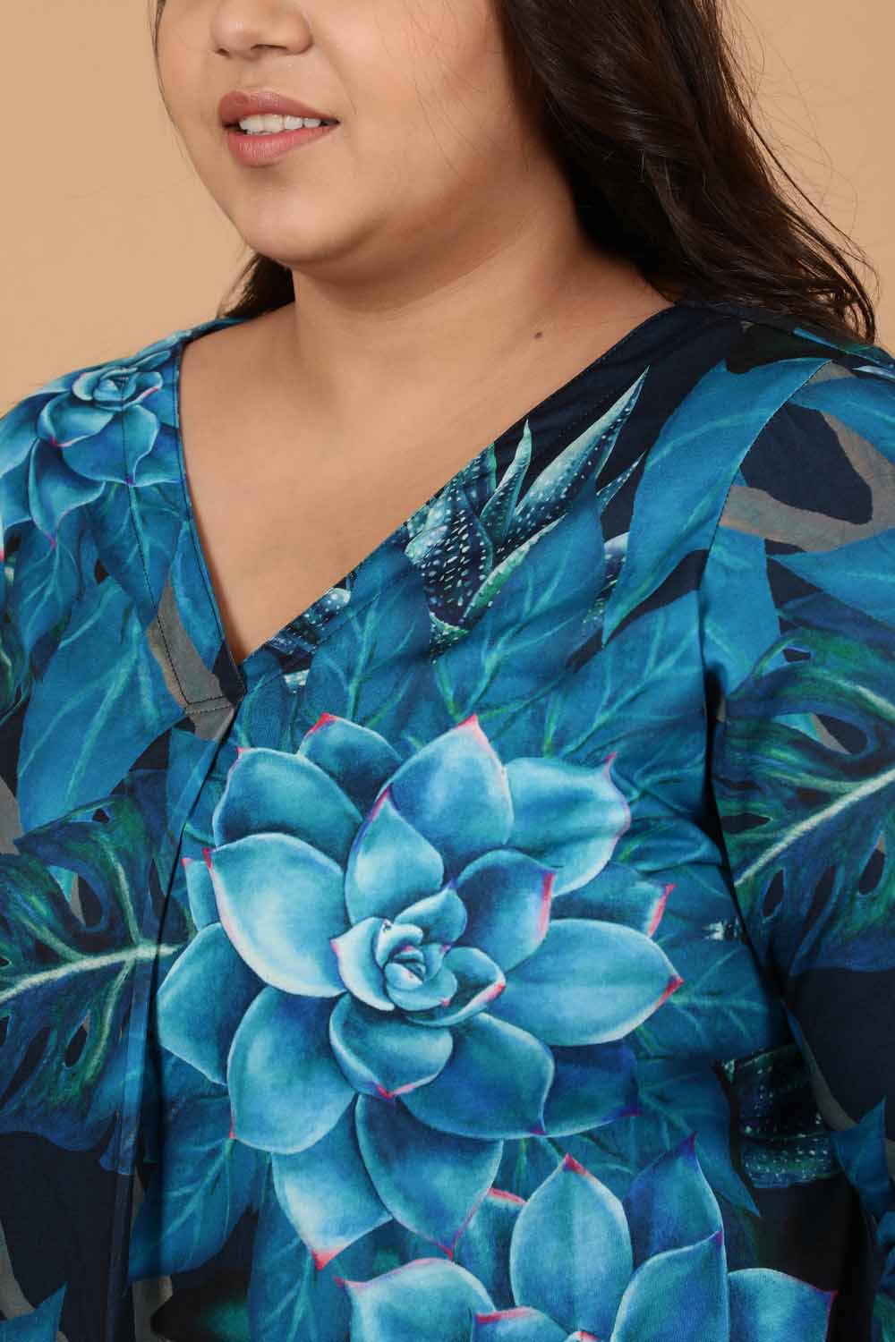 Plus Size Black Deepwater Printed Centre Pleat Top