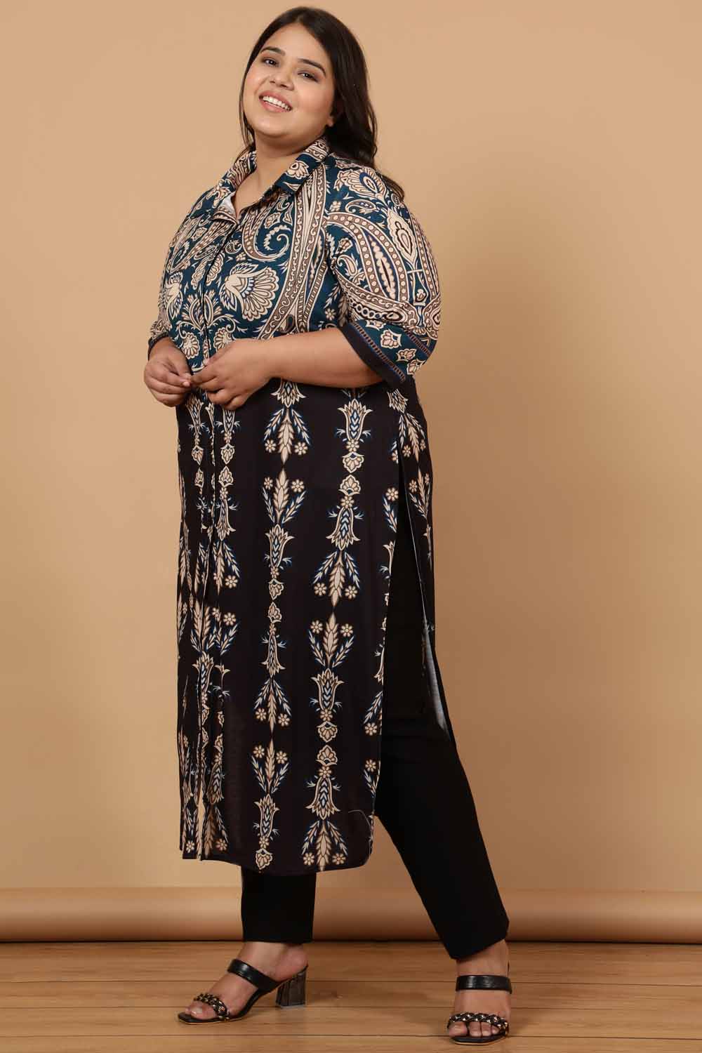 Plus Size Black Luxe Ethnic Print Kurta Cum Shrug for Women