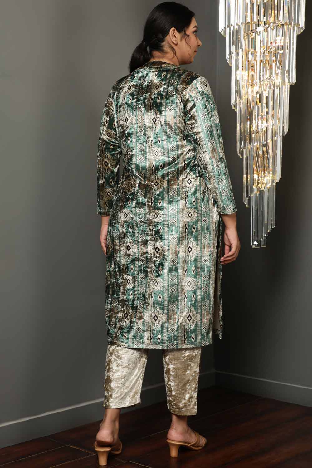 Comfortable Green Ikkat V Neck Velvet Kurta