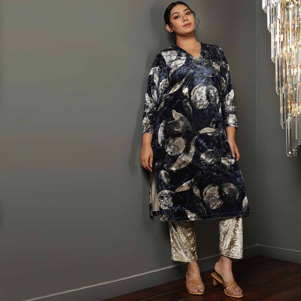 Black Floral V Neck Velvet Kurta