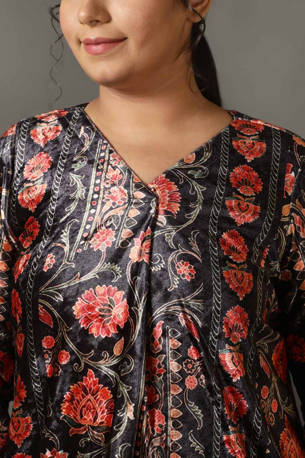 Block Floral V Neck Velvet Top for Women
