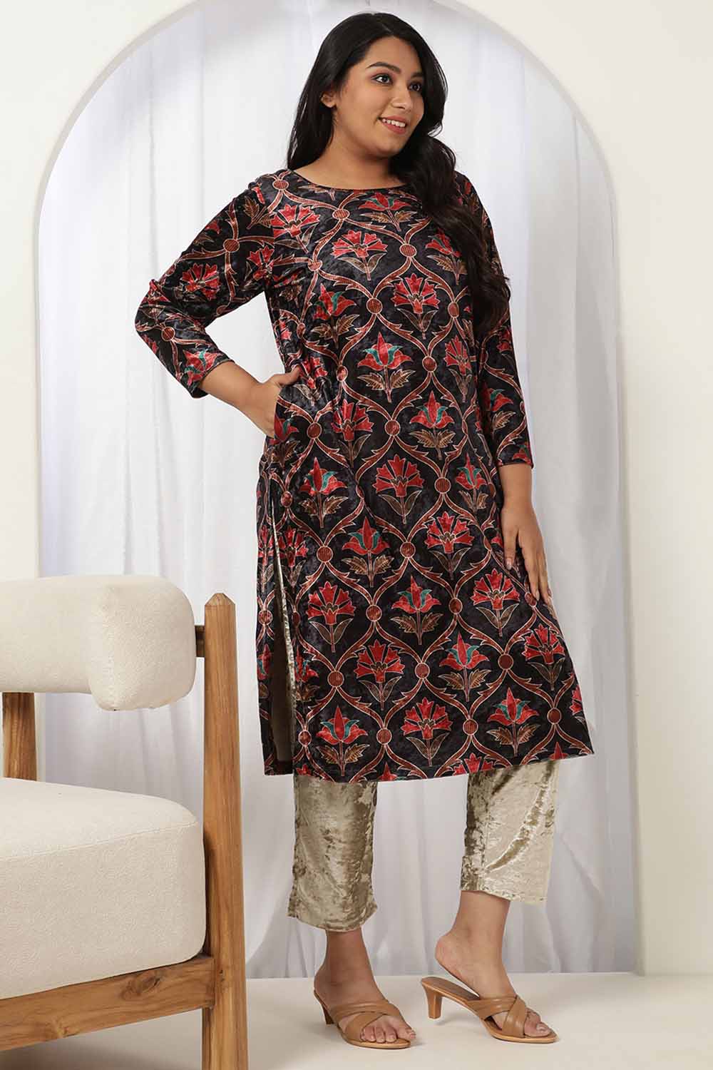 Plus Size Ethnic Motif Velvet Kurta