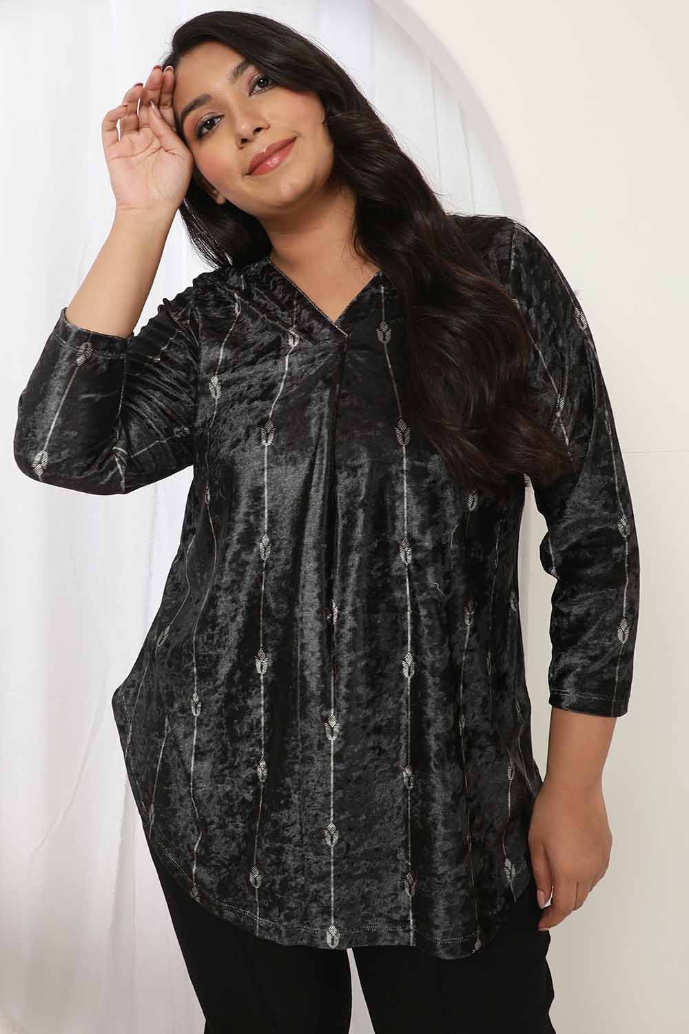 Plus Size Black Printed Velvet V Neck Top