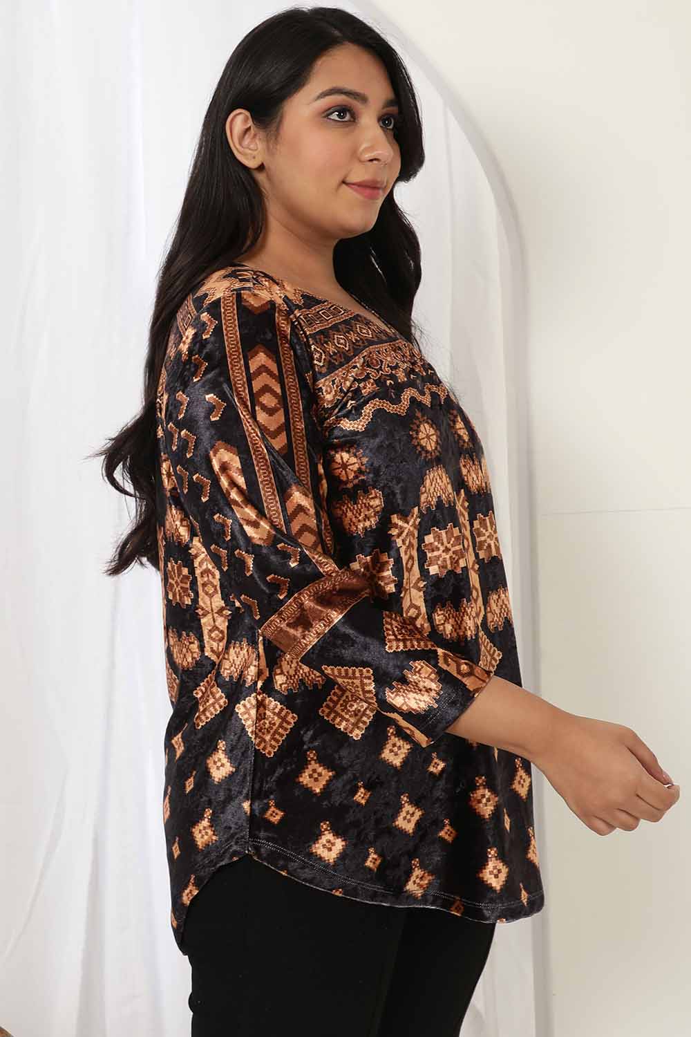 Plus Size Black Printed V Neck Velvet Top