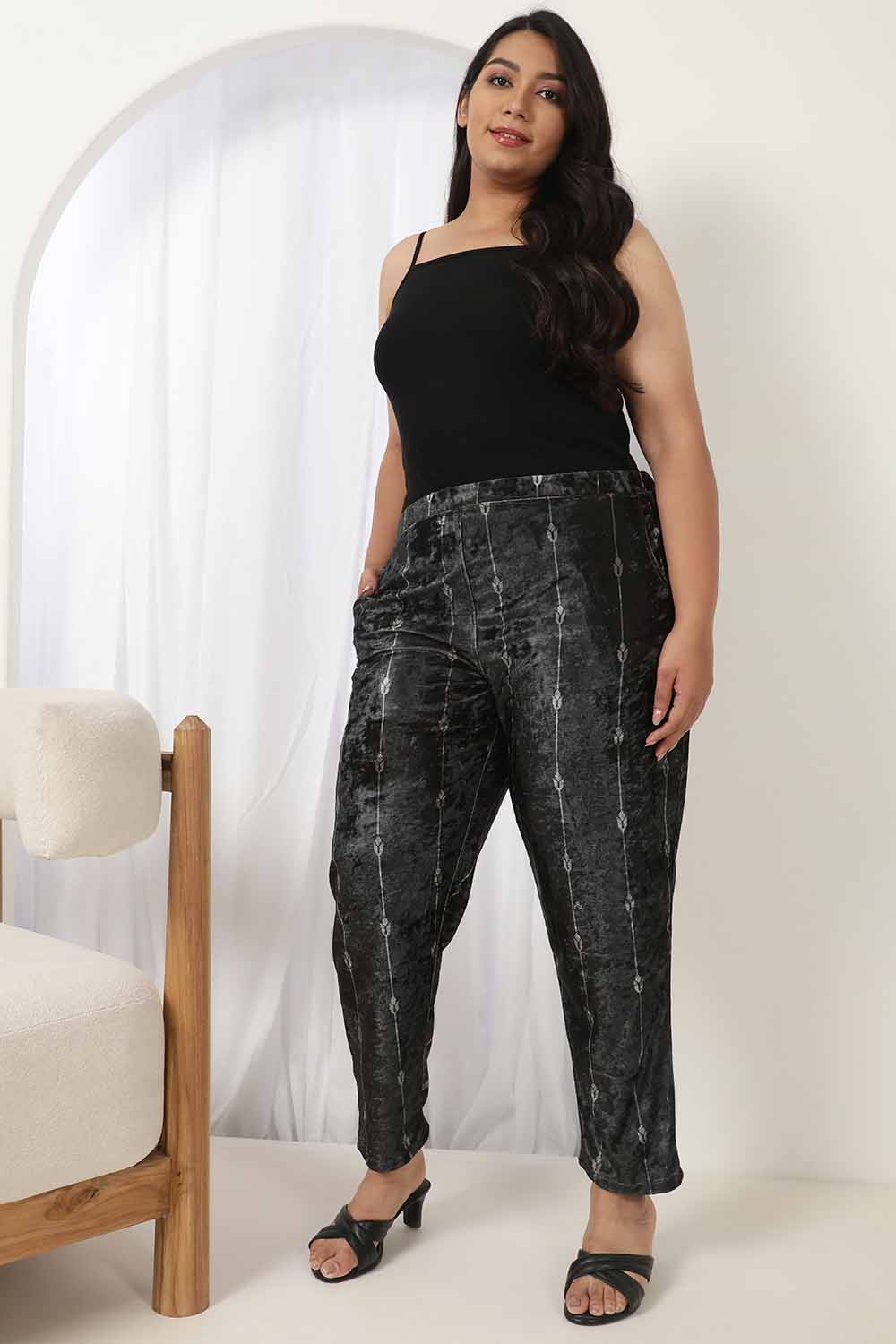 Plus Size Black Printed Velvet Pant