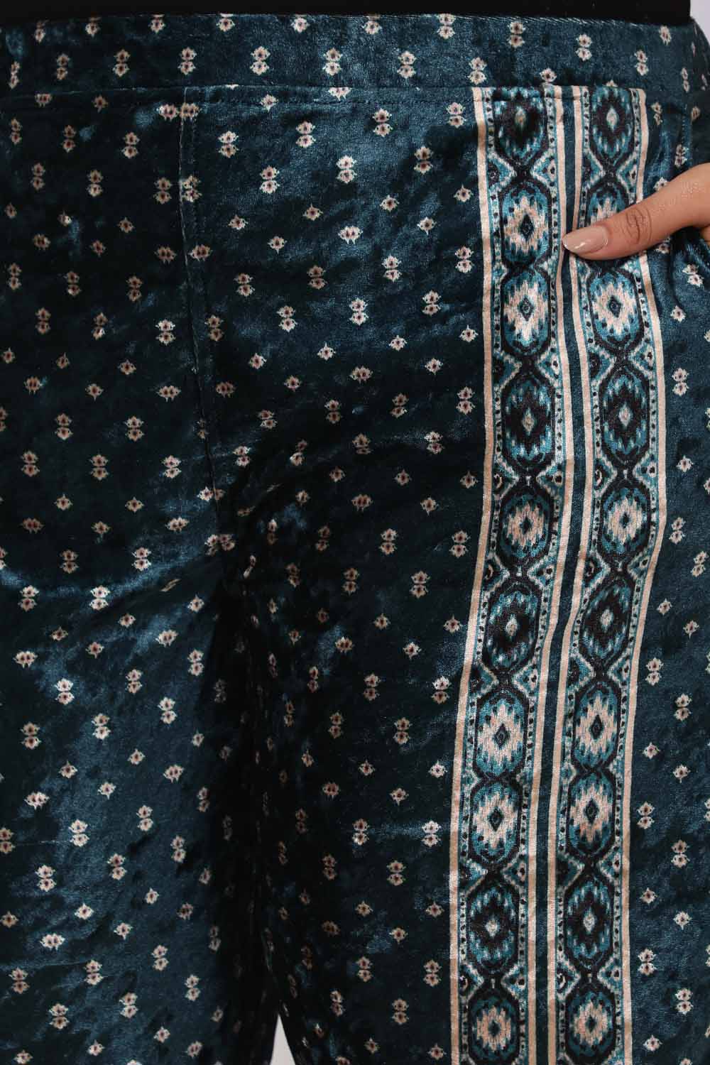 Comfortable Teal Printed Velvet Pant