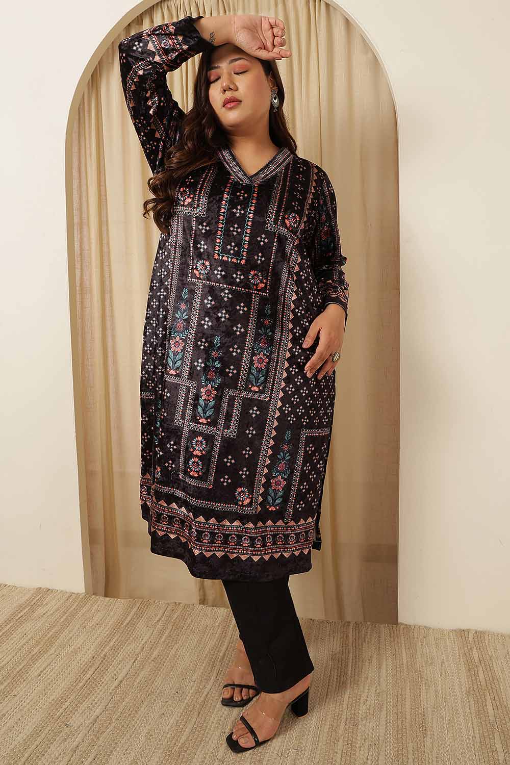 Plus Size Black Ethnic Panel Velvet Kurta