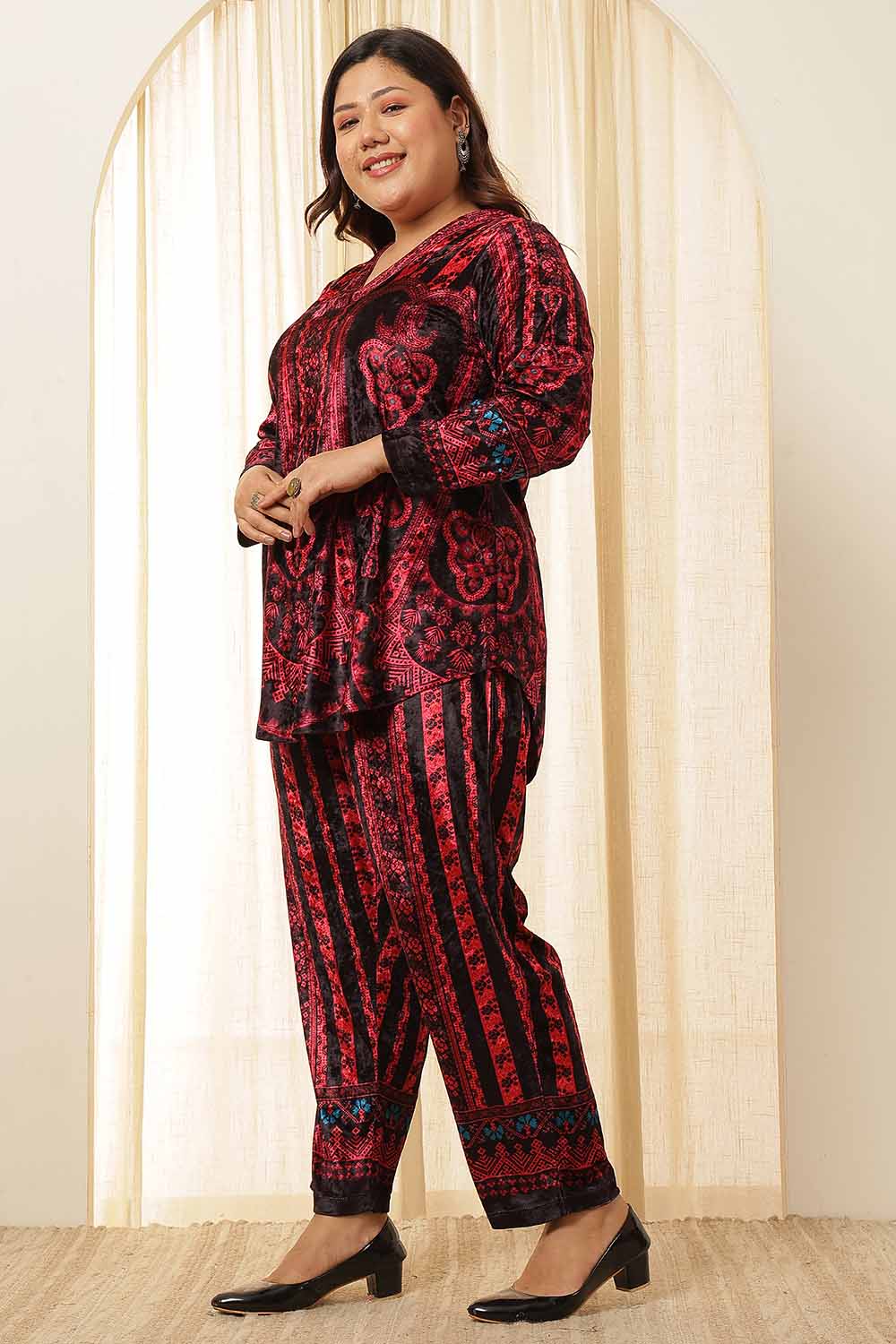 Plus Size Black Red Velvet Coord Set for Women