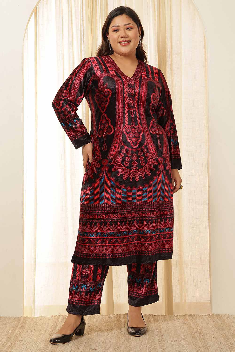 Plus Size Black Red Printed Velvet Coord Set