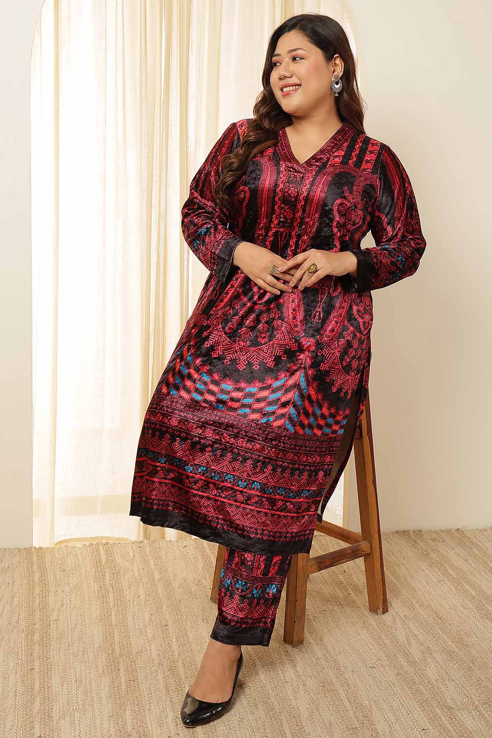 Plus Size Black Red Printed Velvet Coord Set