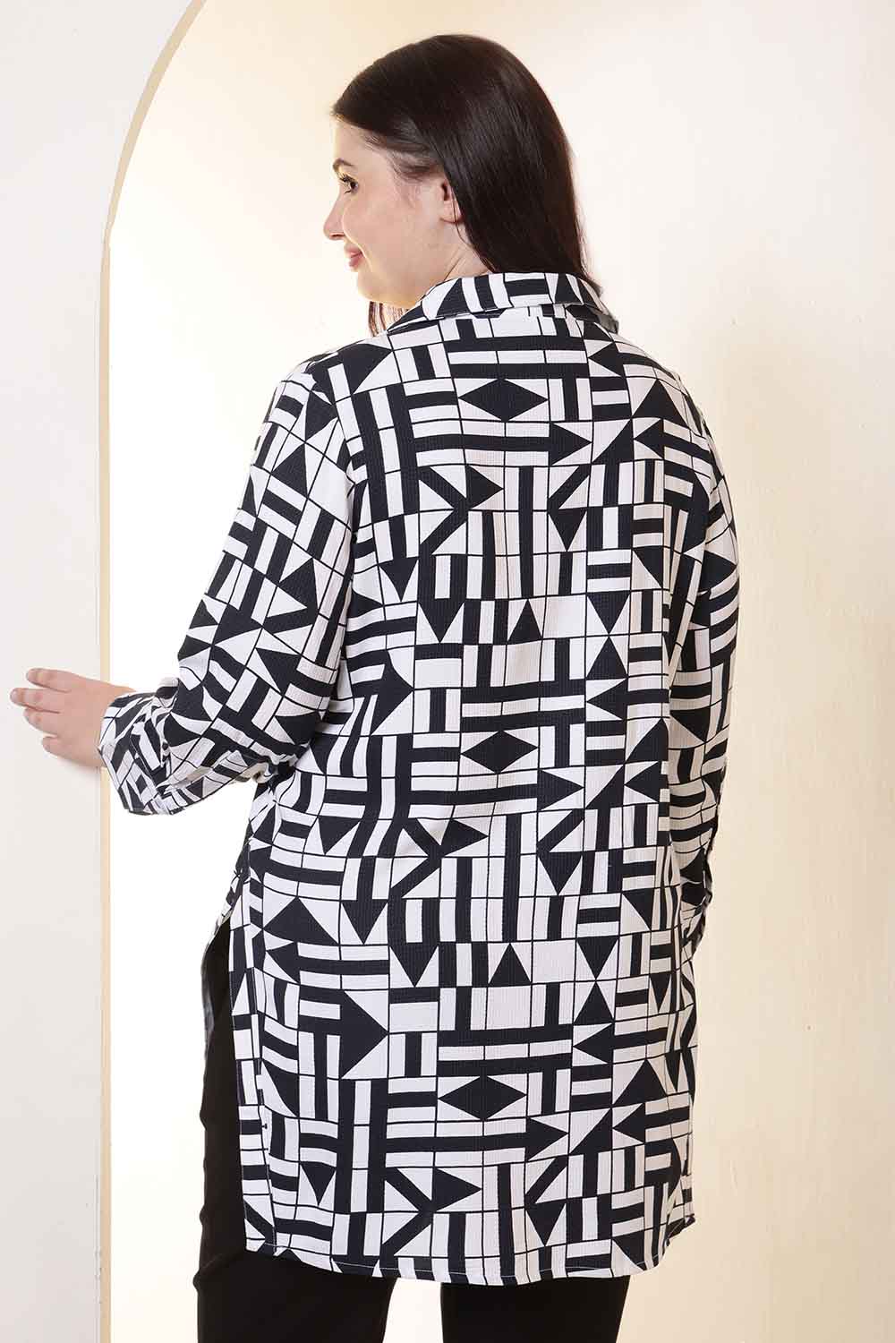 Plus Size Black & White Geometric Print High Slit Styled Cuff Cotton Shirt
