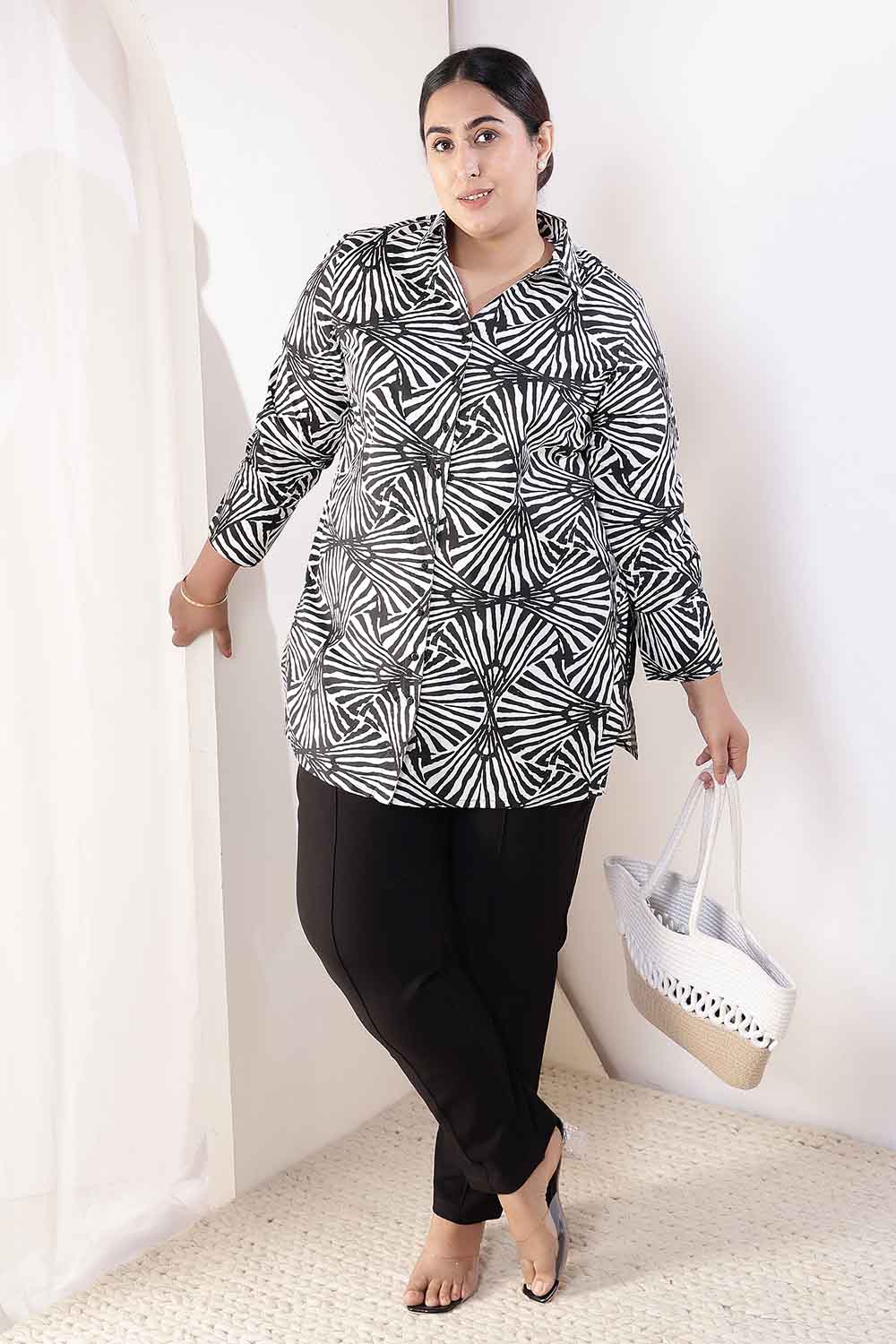 Plus Size Black & White Abstract Print High Slit Styled Cuff Cotton Shirt