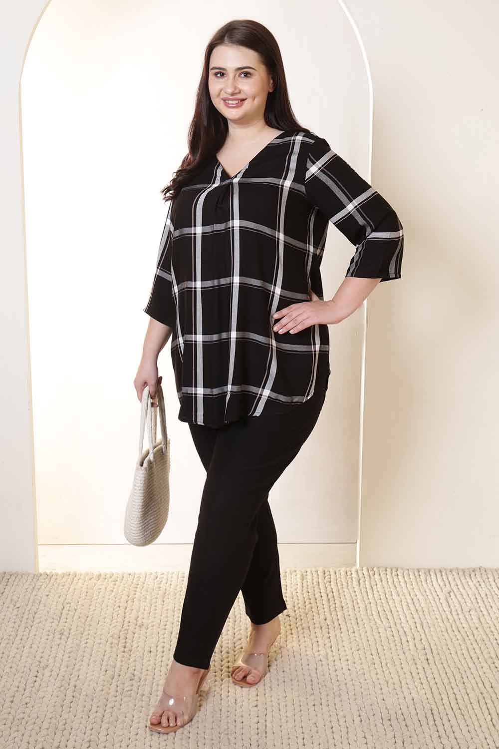 Comfortable Plus Size Black & White Checkered V-Neck Rayon Twill Top