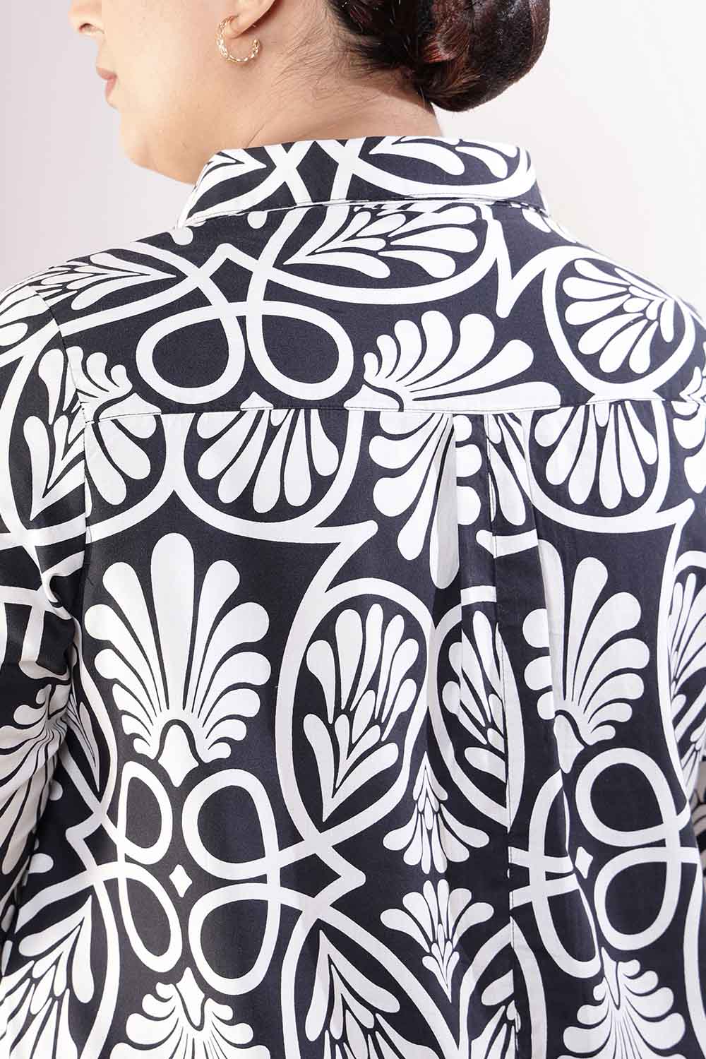 Comfortable Plus Size Black & White Floral Print Cotton Shirt Dress