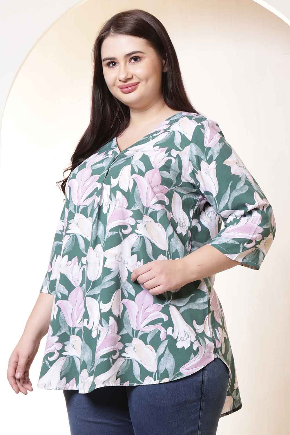 Plus Size Plus Size Green & Pink Flower Print V Neck Rayon Top