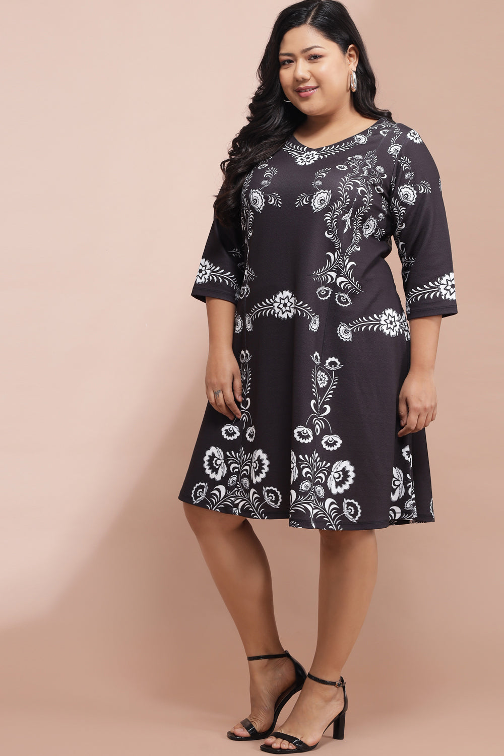 Plus Size Monochrome Baroque Party Dress