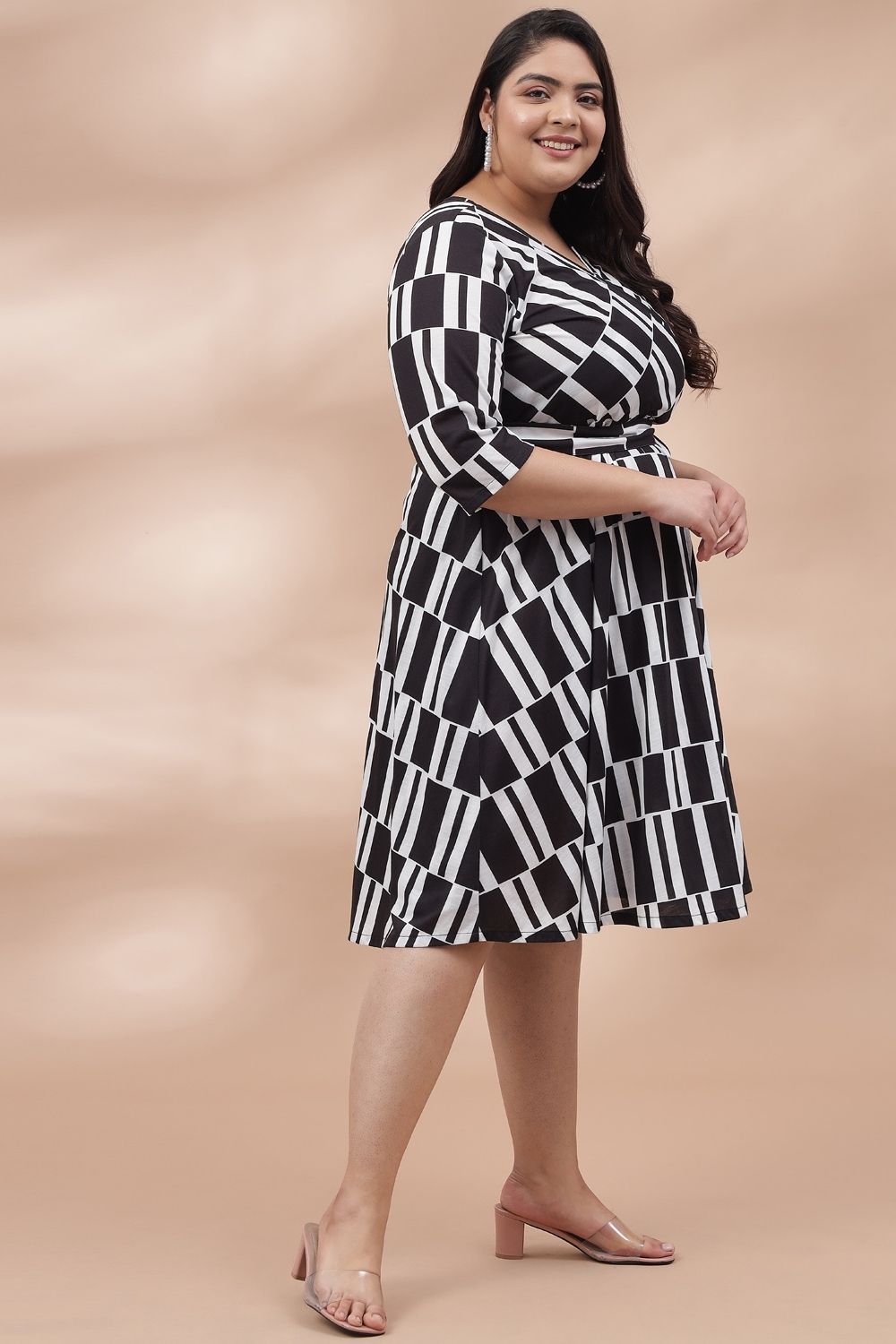 Comfortable Black Monochrome Printed True Wrap Dress