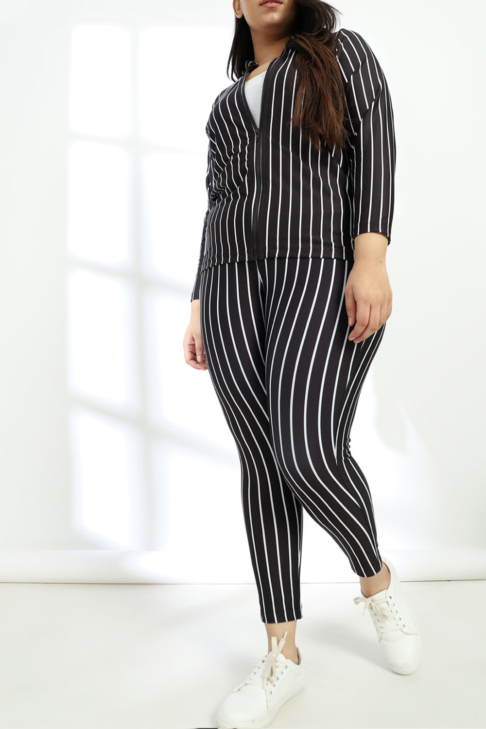 Amydus Black White Stripe Printed Plus Size Jacket