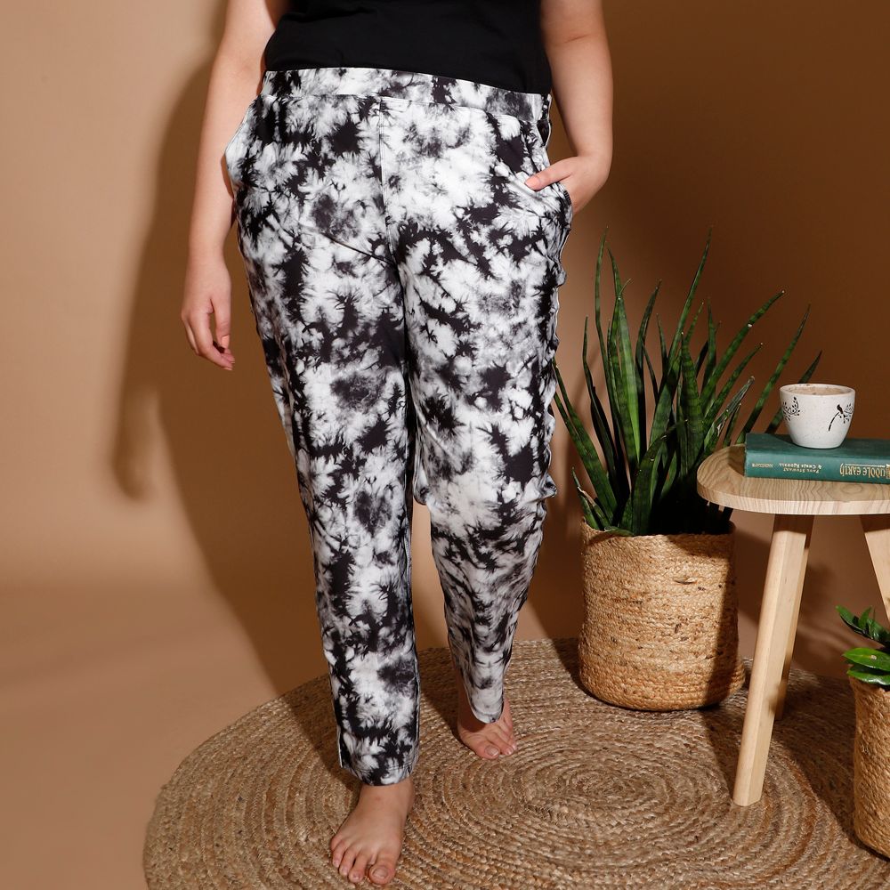 Black Tie Dye Printed Lounge Pants