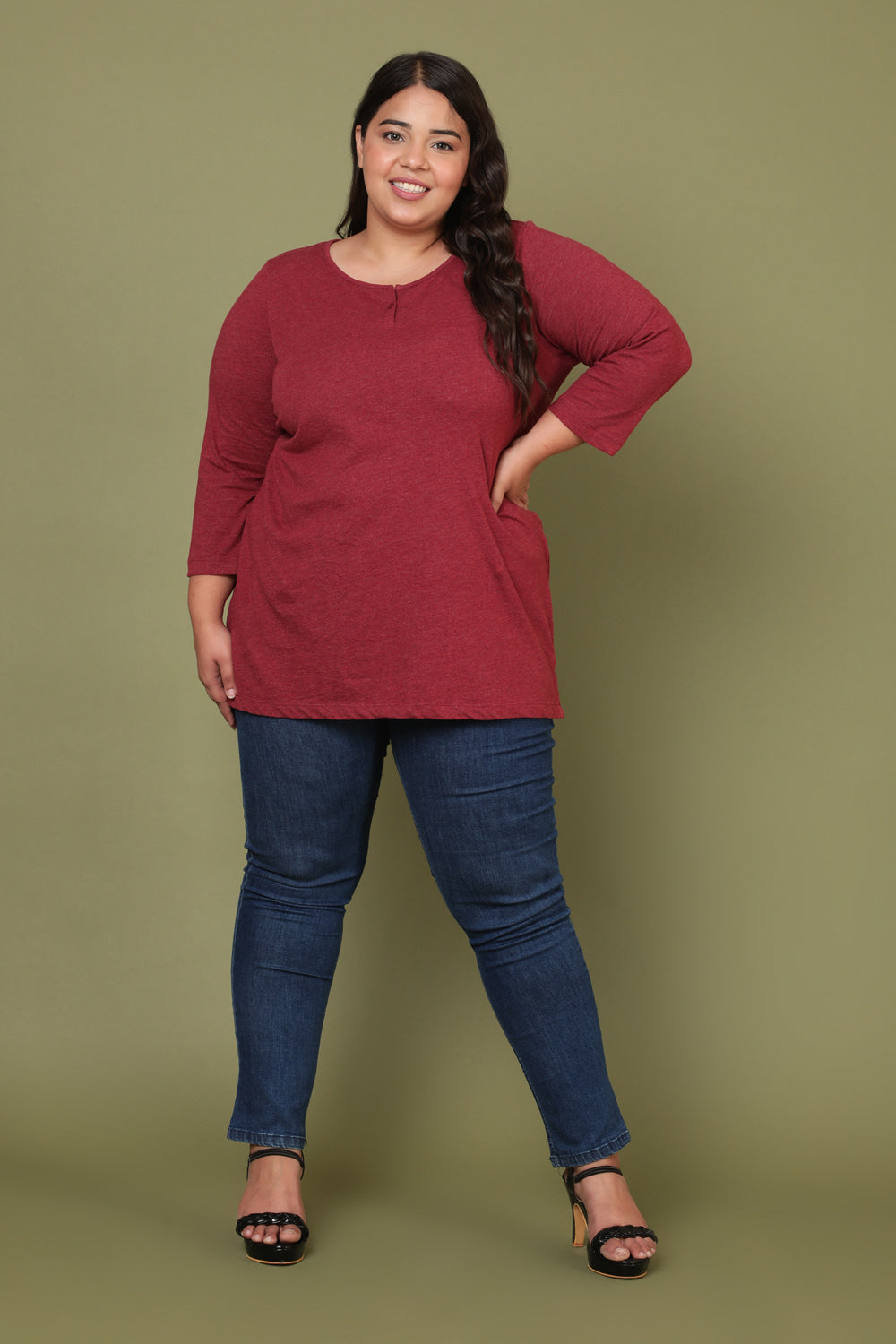 Comfortable Maroon Milange Henley Tshirt