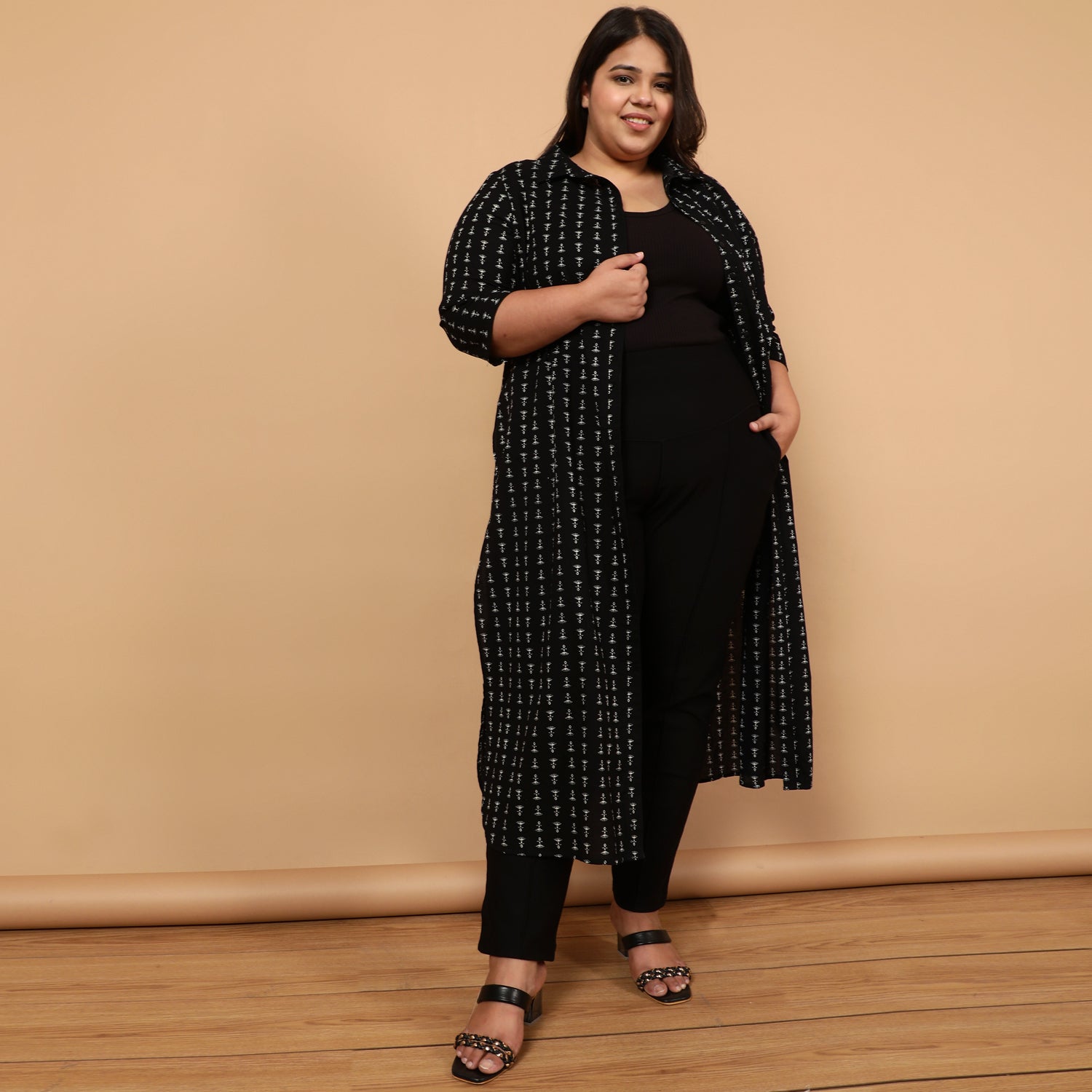 Black Linear Printed Cotton Kurta Shrug