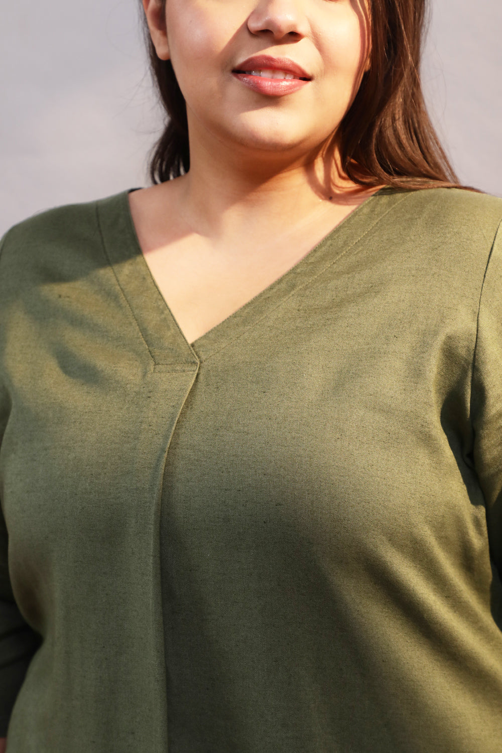 Olive Cotton Linen Centre Pleat Top