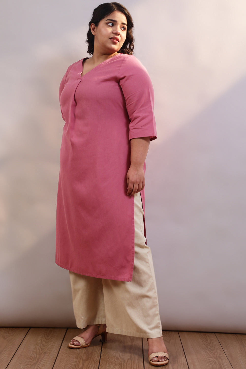 Plus Size Pink Cotton Linen V Neck Centre Pleat Kurti