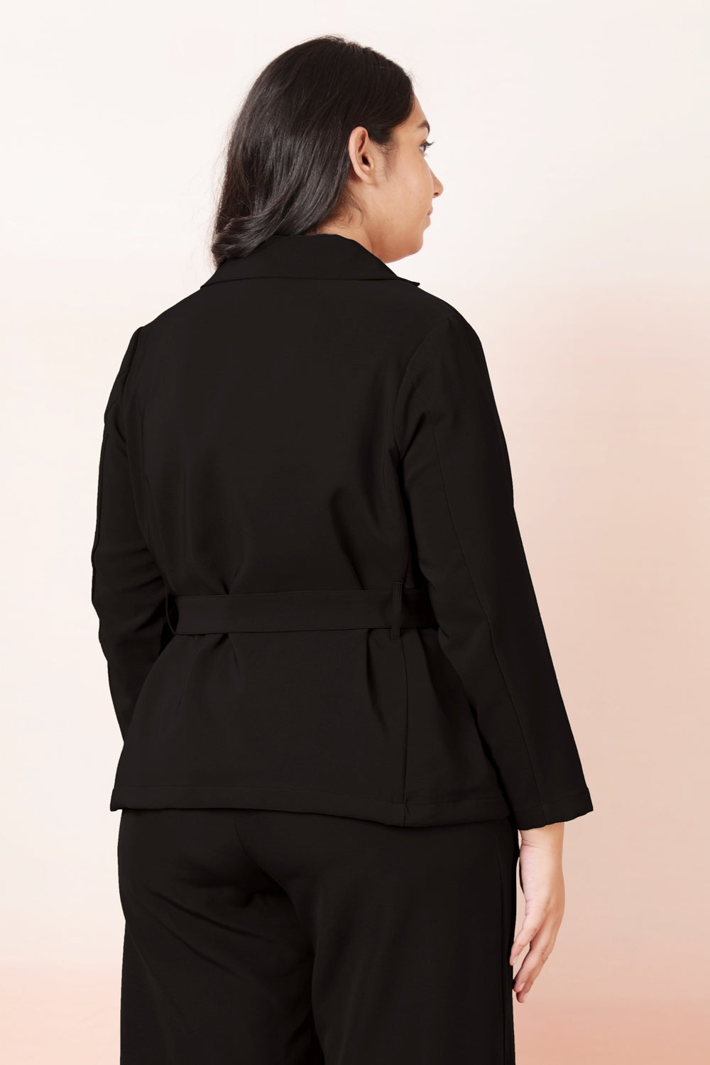 Black Essential Blazer
