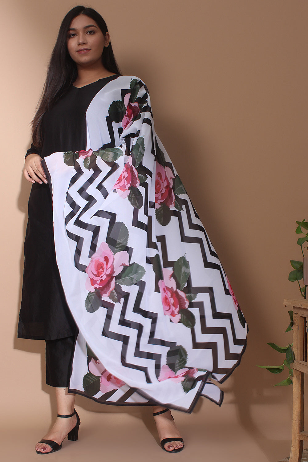 amydus classic chevron floral dupatta
